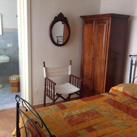 B&B Le Due Corti Martignano Экстерьер фото