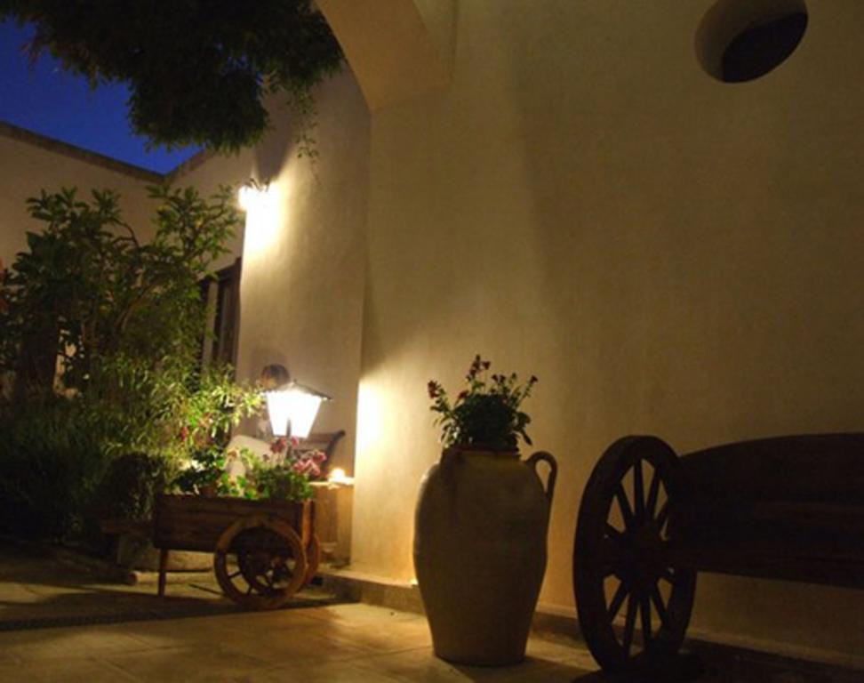 B&B Le Due Corti Martignano Экстерьер фото