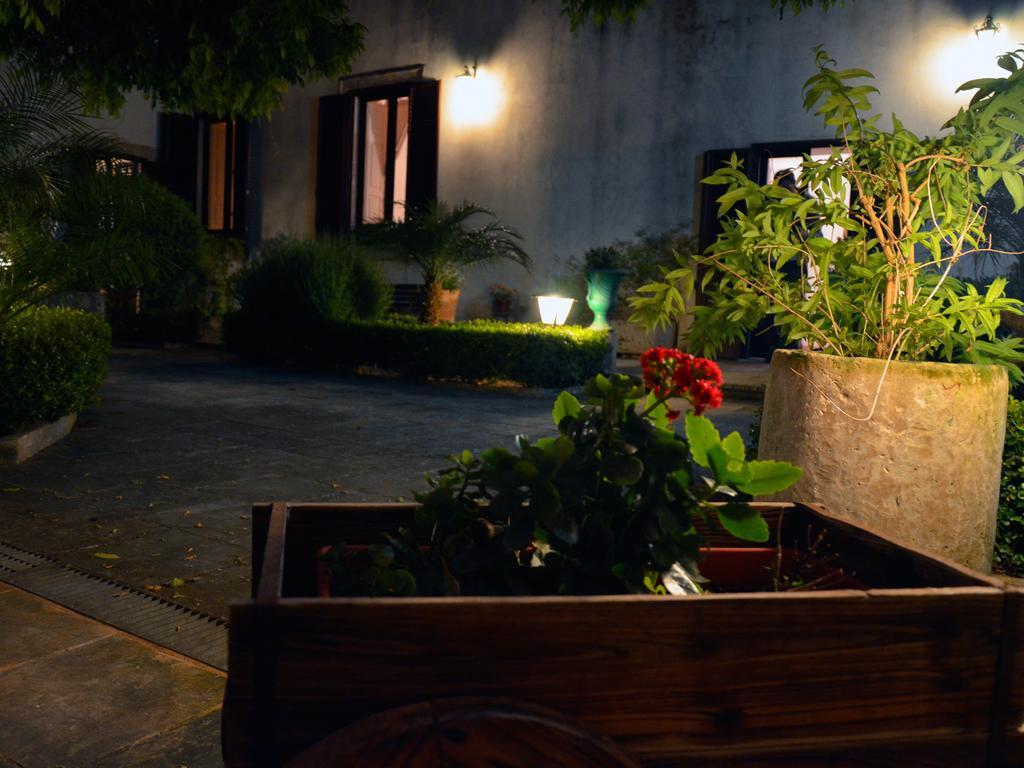 B&B Le Due Corti Martignano Экстерьер фото