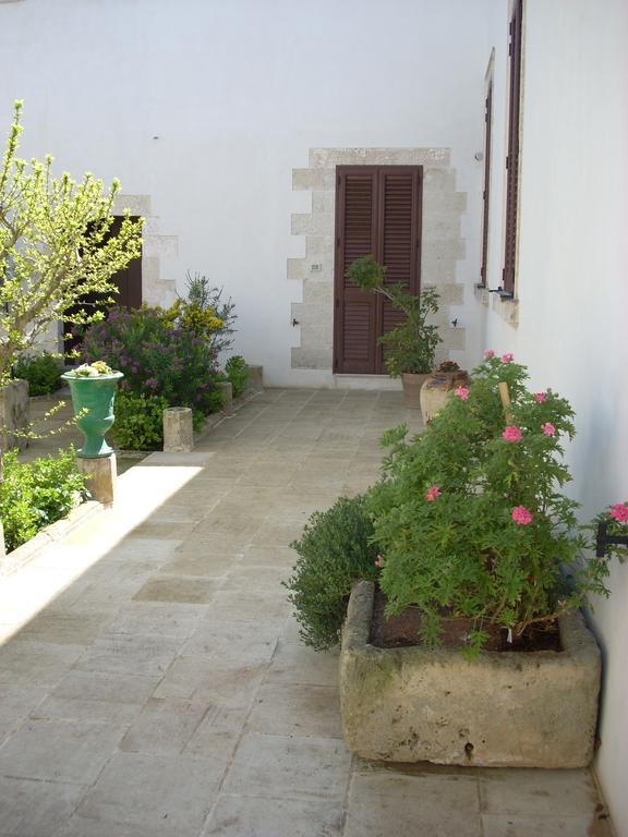 B&B Le Due Corti Martignano Экстерьер фото